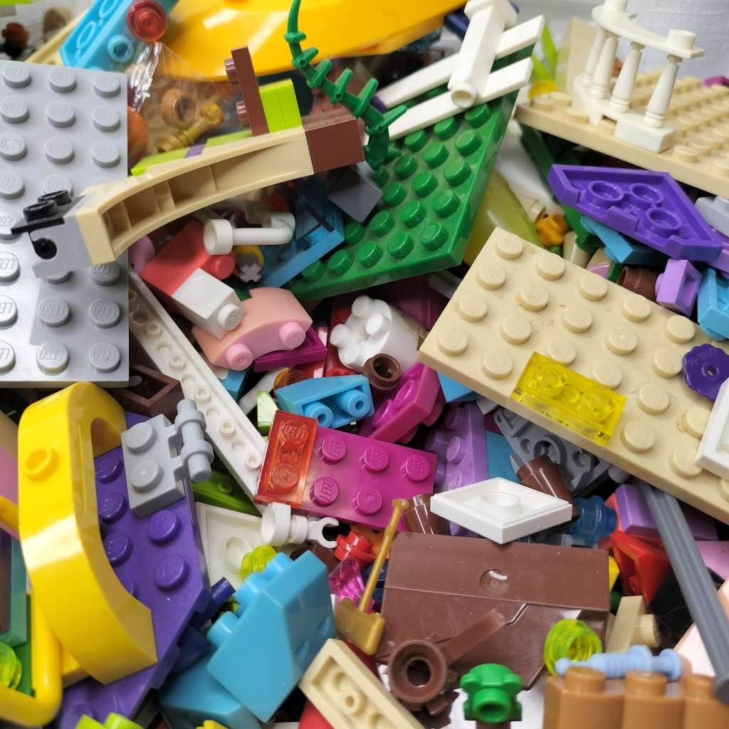Lego and Friends, Big Pile of Lego and Friends Lego (See photos)!!!