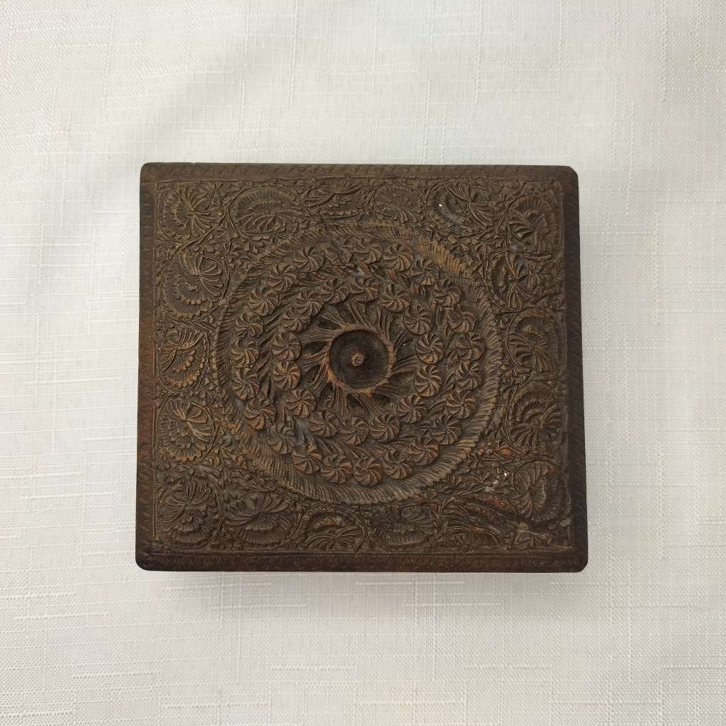 Vintage Hand Crafted Wood Jewelry or Trinket Box!!!