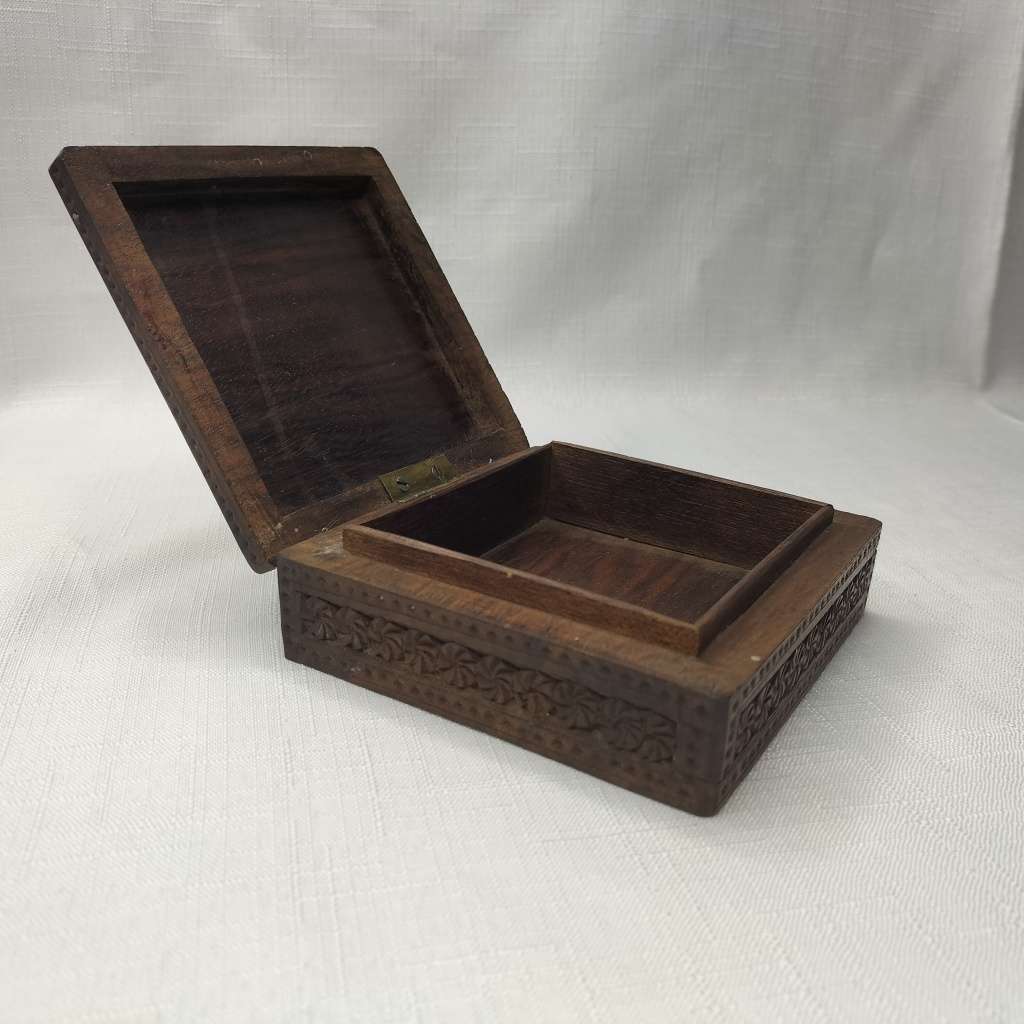 Vintage Hand Crafted Wood Jewelry or Trinket Box!!!