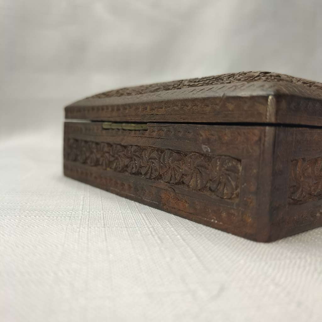 Vintage Hand Crafted Wood Jewelry or Trinket Box!!!