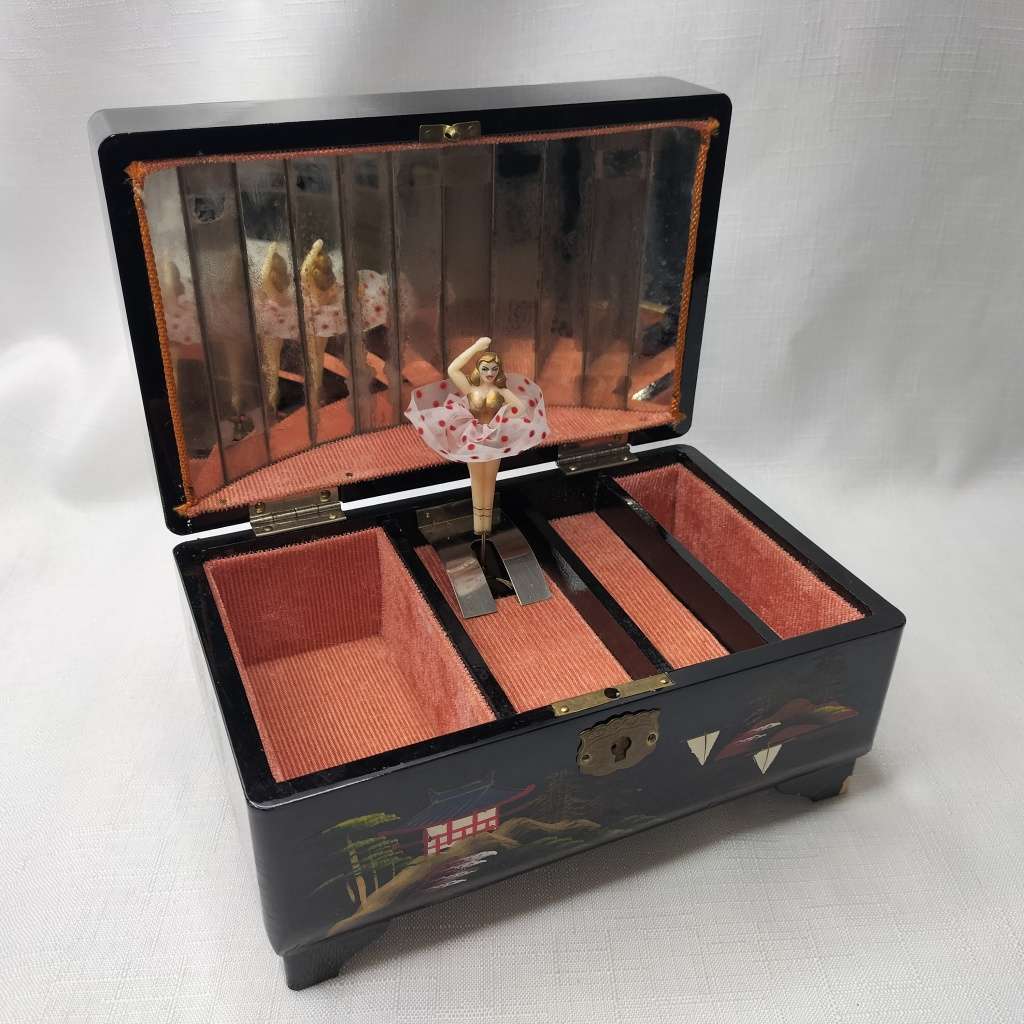 Japanese Vintage Music Jewelry Box!!!