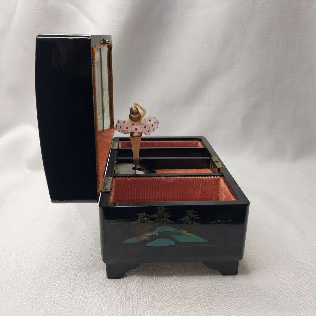 Japanese Vintage Music Jewelry Box!!!