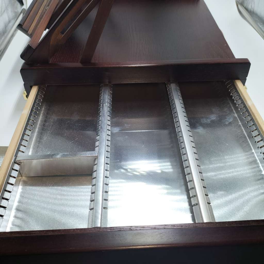 Meeden Table Easel With Drawer!!!