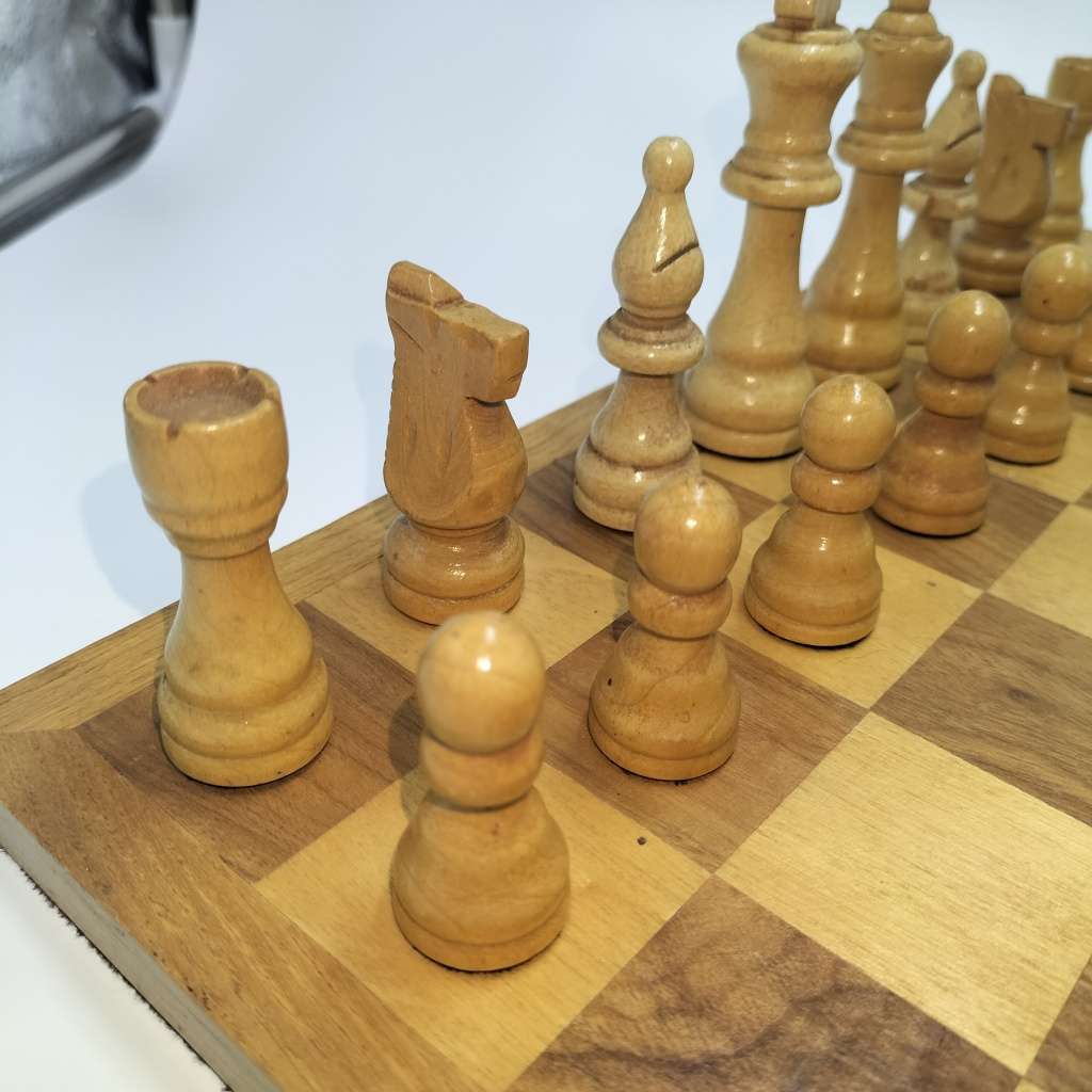 Wooden Chess Set (Missing One King)!!!