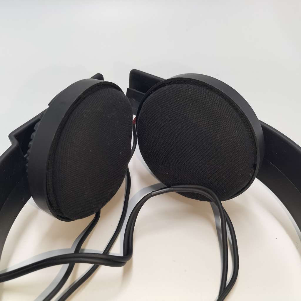 1981 Kenwood KH-15 Stereo Headphones (Not Tested)!!!