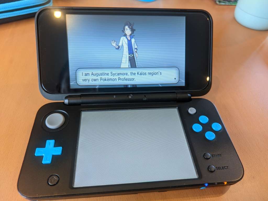 New Nintendo 2DS XL Black + Turquoise