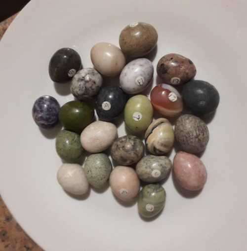 23 Agate Precious Stone Eggs