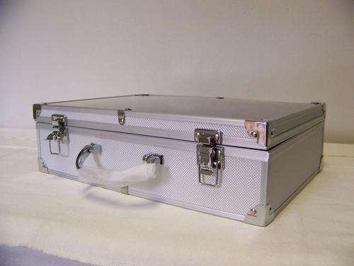 12 Watch alluminium case with Lucite lid.