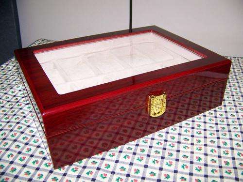 Mahogany finish 10 watch case display