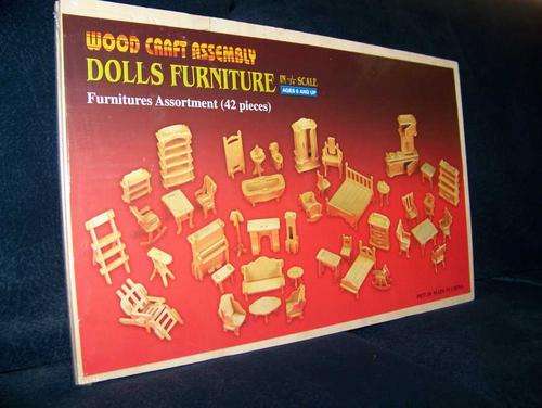 Dolls house furniture 1/24 scale.