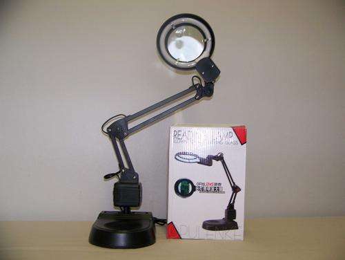 Illumination magnifying glass: Reading lamp.