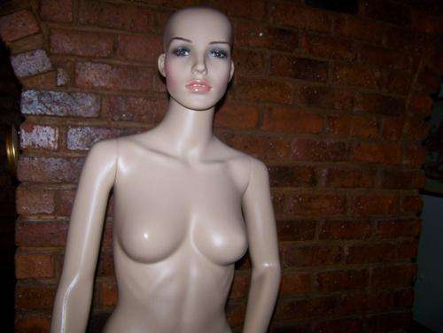 New  full female mannequins.