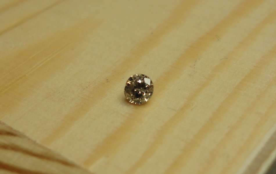 0.09 Carat Champagne VVS Natural Loose Diamond