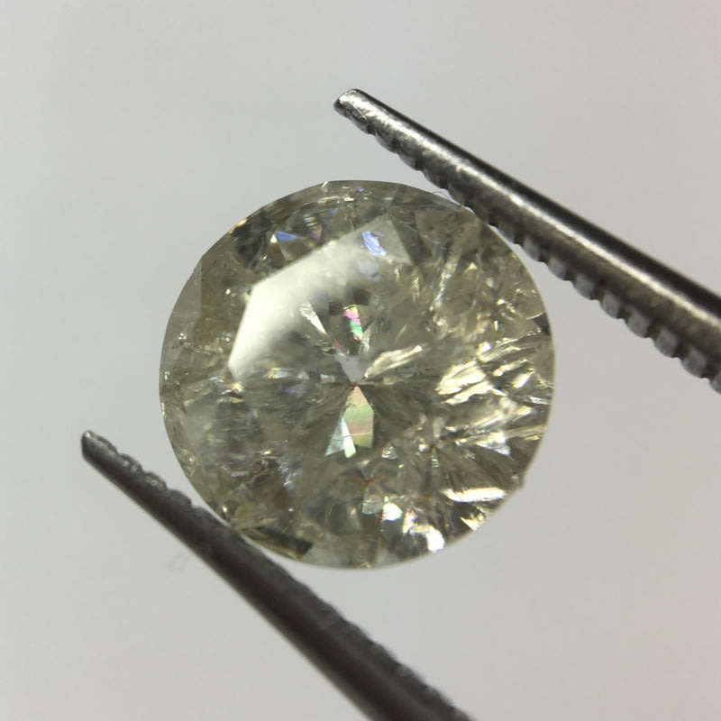 1.12 ct Cape pique round brilliant diamond
