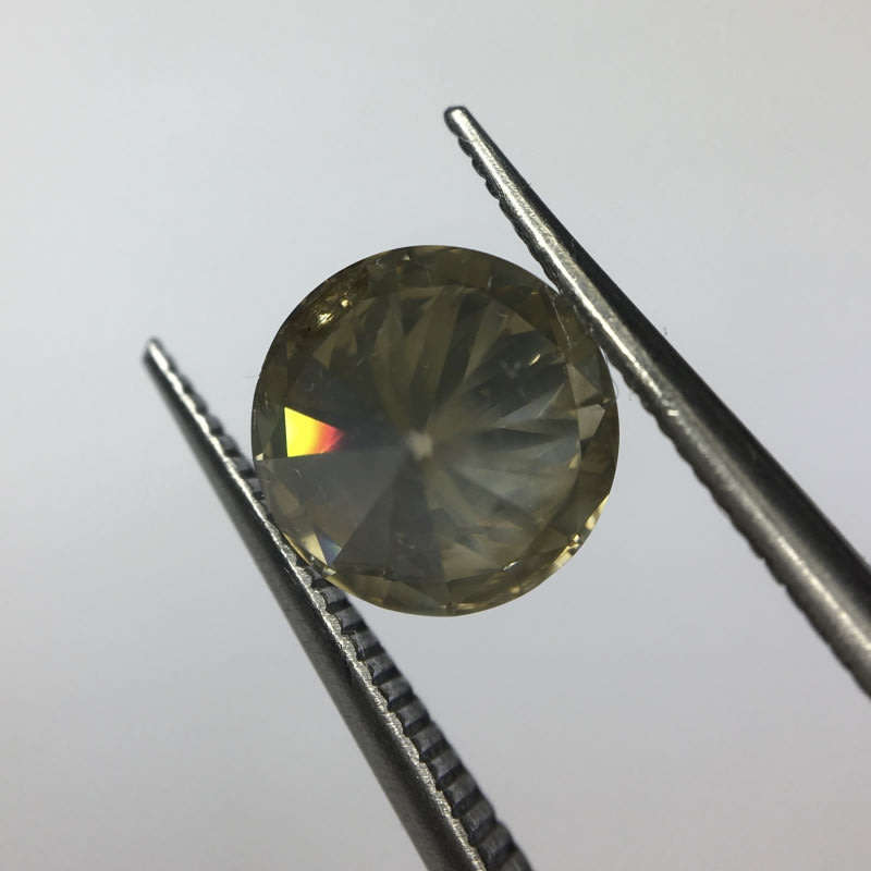 1.16 Cape Yellow Pique round brilliant diamond