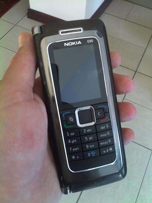 Nokia E90