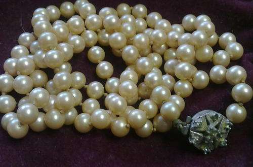 South Sea Pearls 90 cm string (5mm perfect round pearls)
