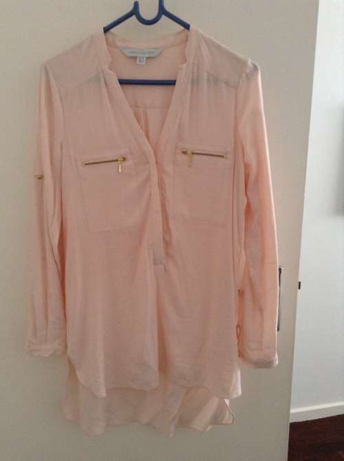 Forever New pale pink longer length shirt - small