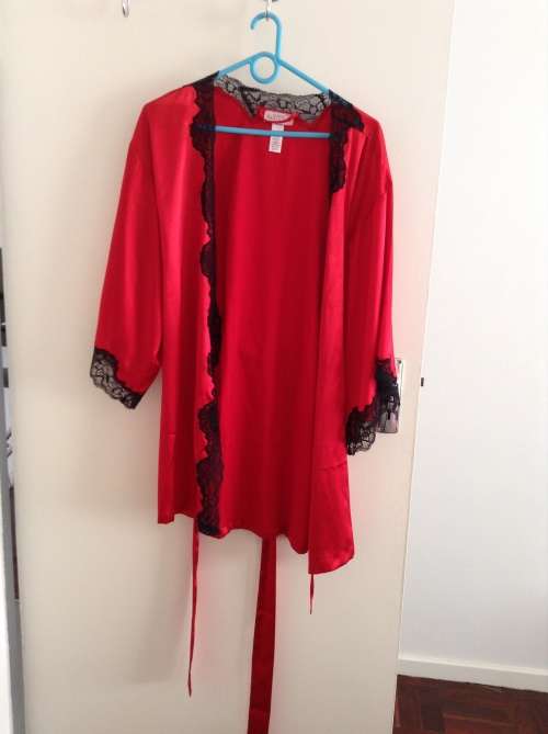 La Senza Red satin short gown - small