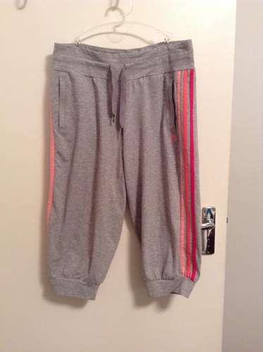 Adidas cropped gym pants - small