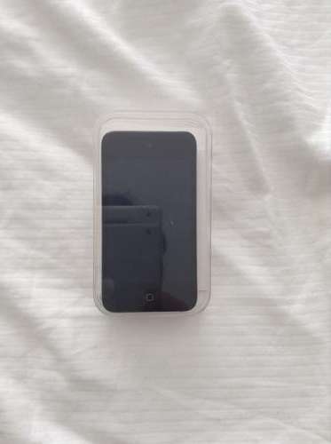 iPod touch - barely used (8GB / 4th Generation)