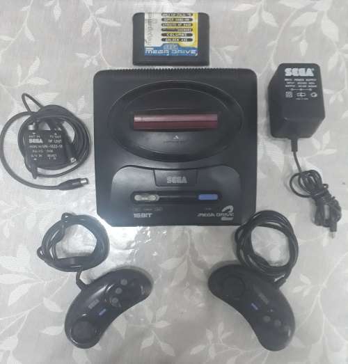SEGA MEGA DRIVE 2 BUNDLE