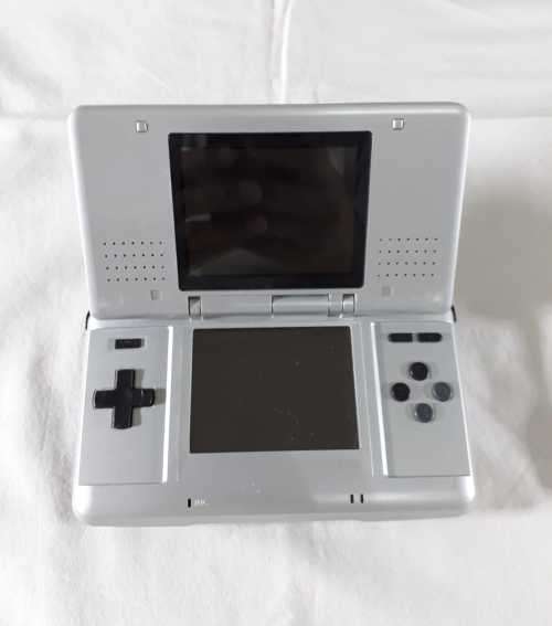 NINTENDO DS PHAT LAUNCH EDITION