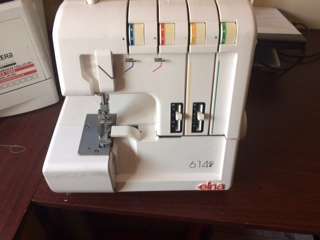 ELNA OVERLOCKER 614 DE
