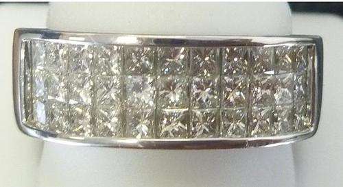 14KT WHITE GOLD DIAMOND RING {{1.25ct  PRINCESS CUT DIAMONDS}}