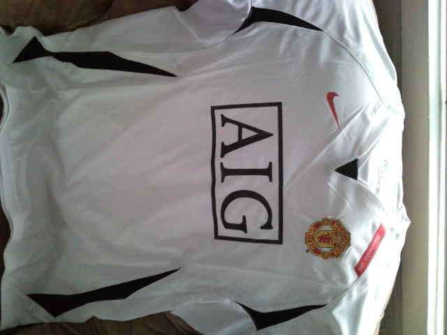 MANCHESTER UNITED TRAINING KIT WHITE