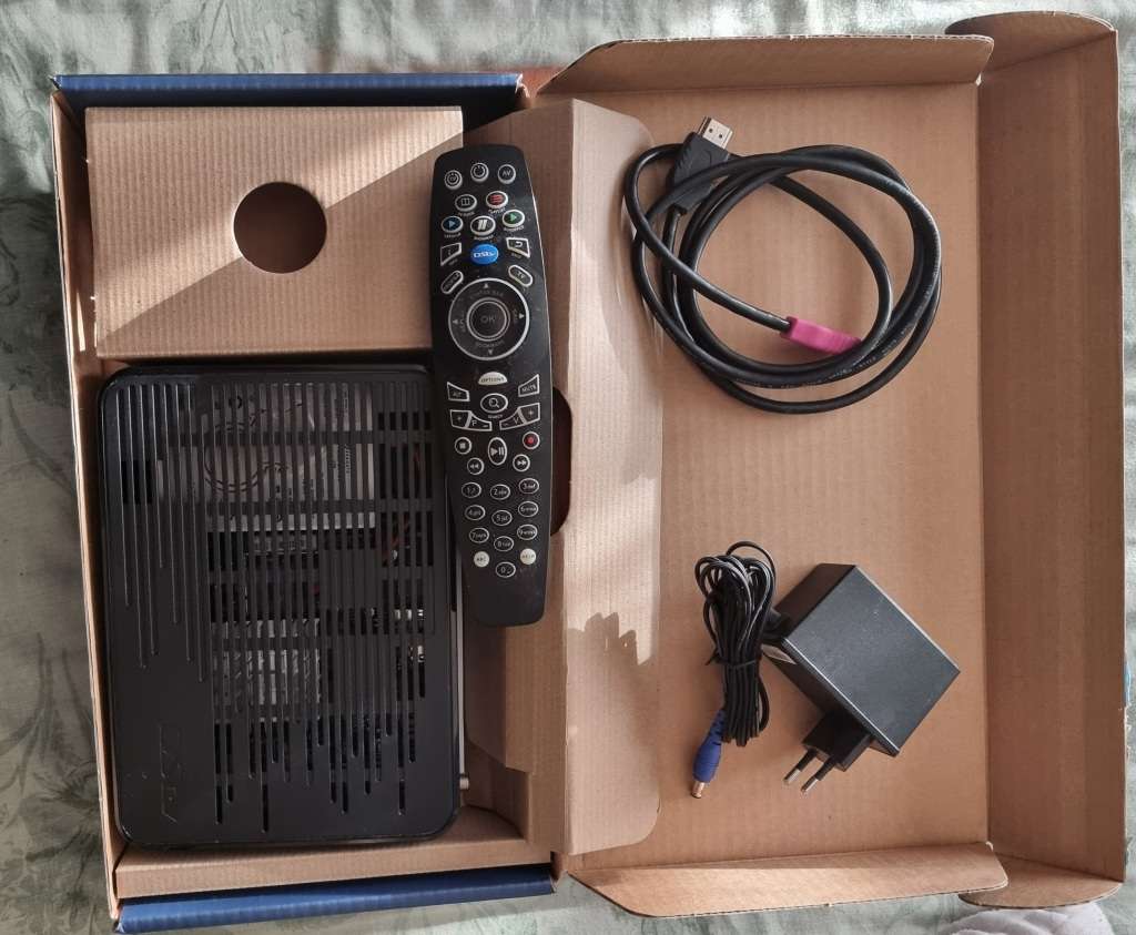 Dstv Explora 3A Stand Alone Decoder + Dstv Wi-Fi Connector