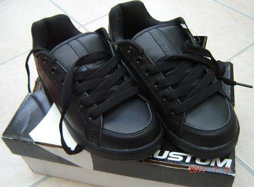 KUSTOM Mustang 2 Black - Size 3