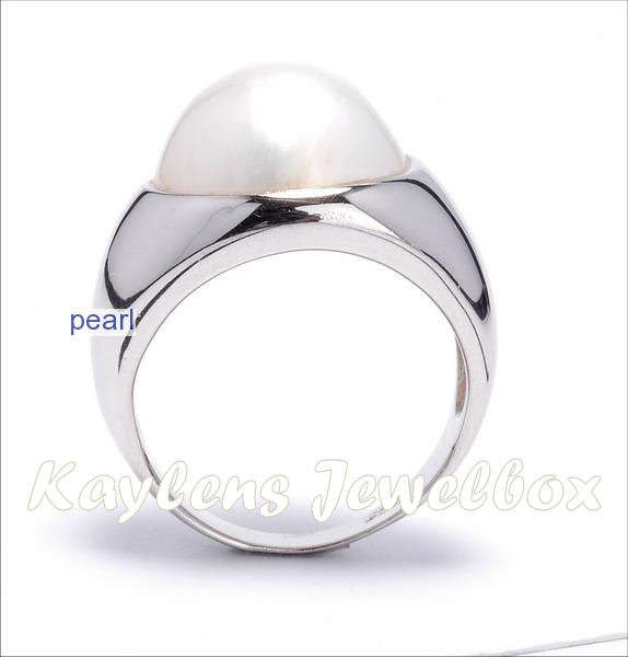 ***R1399***EXQUISITE,BULKY:MB78 white Mabe pearl sterling silver ring Size 7