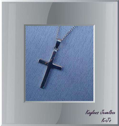 ***R468***STUNNING, (elegant design) 925 SILVER CROSS PENDANT!!