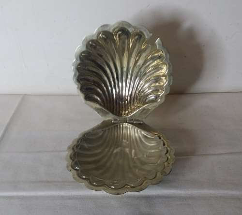 SHELL SHAPE SILVER PLATED DISH