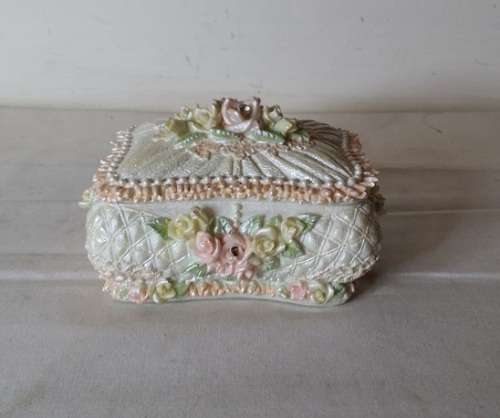 TRINKET BOX