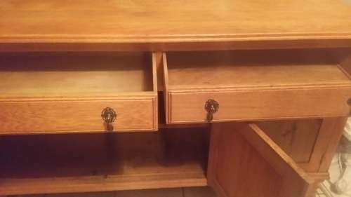 VINTAGE OAK SERVER SIDEBOARD