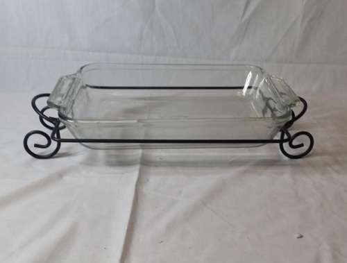 ANCHOR BAKING DISH WITH STAND , FROM OVEN TO TABLE