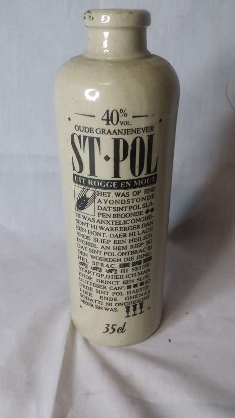 ST- POL  VINTAGE COLLECTABLE  BOTTLE