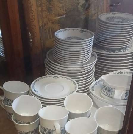 80 PIECE NORITAKE PROGRESSION  " BLUE MOON "  DINNER SERVICE 9022 COLLECTION EDENVALE JHB