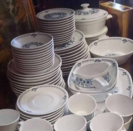 80 PIECE NORITAKE PROGRESSION  " BLUE MOON "  DINNER SERVICE 9022 COLLECTION EDENVALE JHB