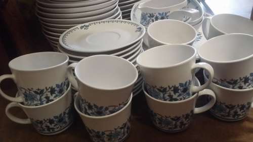 80 PIECE NORITAKE PROGRESSION  " BLUE MOON "  DINNER SERVICE 9022 COLLECTION EDENVALE JHB