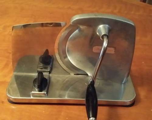 PINEWARE STAINLESS STEEL BREAD /  COLD MEAT SLICER
