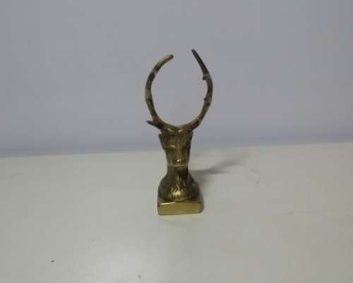 A ANTELOPE  ORNAMENTAL PAPER WEIGHT