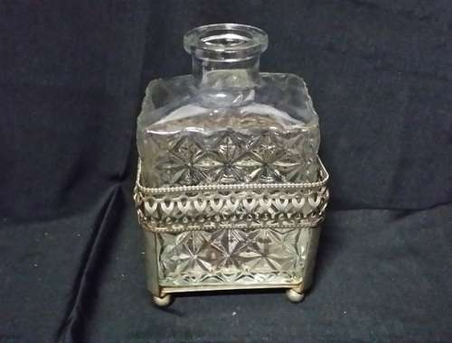 A VINTAGE DECANTER