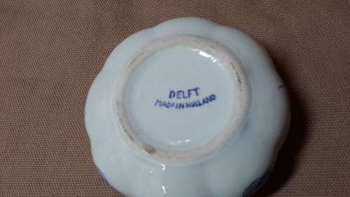 DEFT HOLLAND  PIN BOWL