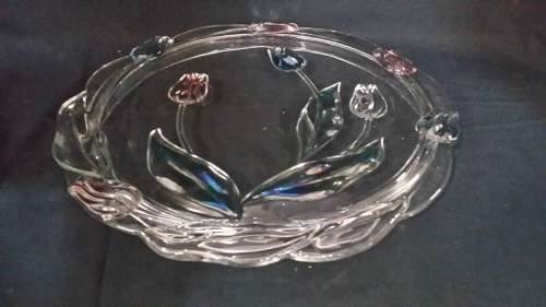 FABULOUS LARGE ROUND FLOWER DESIGN  SERVING PLATE / CAKE STAND