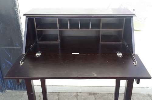VINTAGE WRITING BUREAU   /  BUYER MUST COLLECT EDENVALE JHB