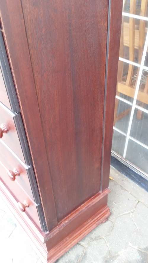 LOVELY WETHERLEY,S  TALLBOY 5 DRAWER CHEST OF DRAWERS  /  BUYER MUST COLLECT EDENVALE JHB