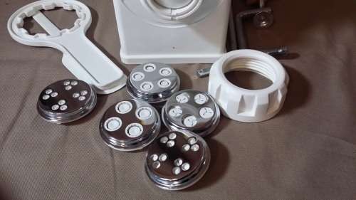 HOLLOW PASTA MACHINE WITH 5 DIFFERENT CUTTERS AND RECIPE BOOKLET